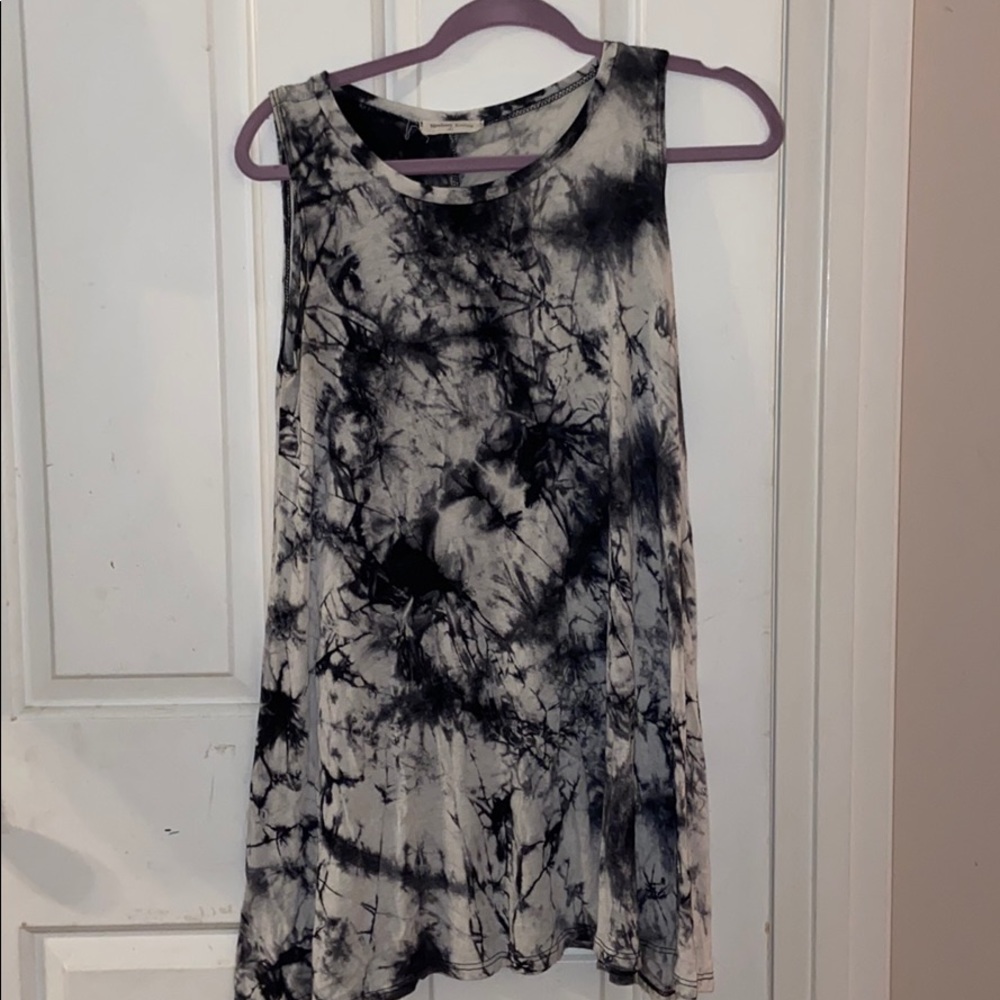 Black and white tie-dye tunic